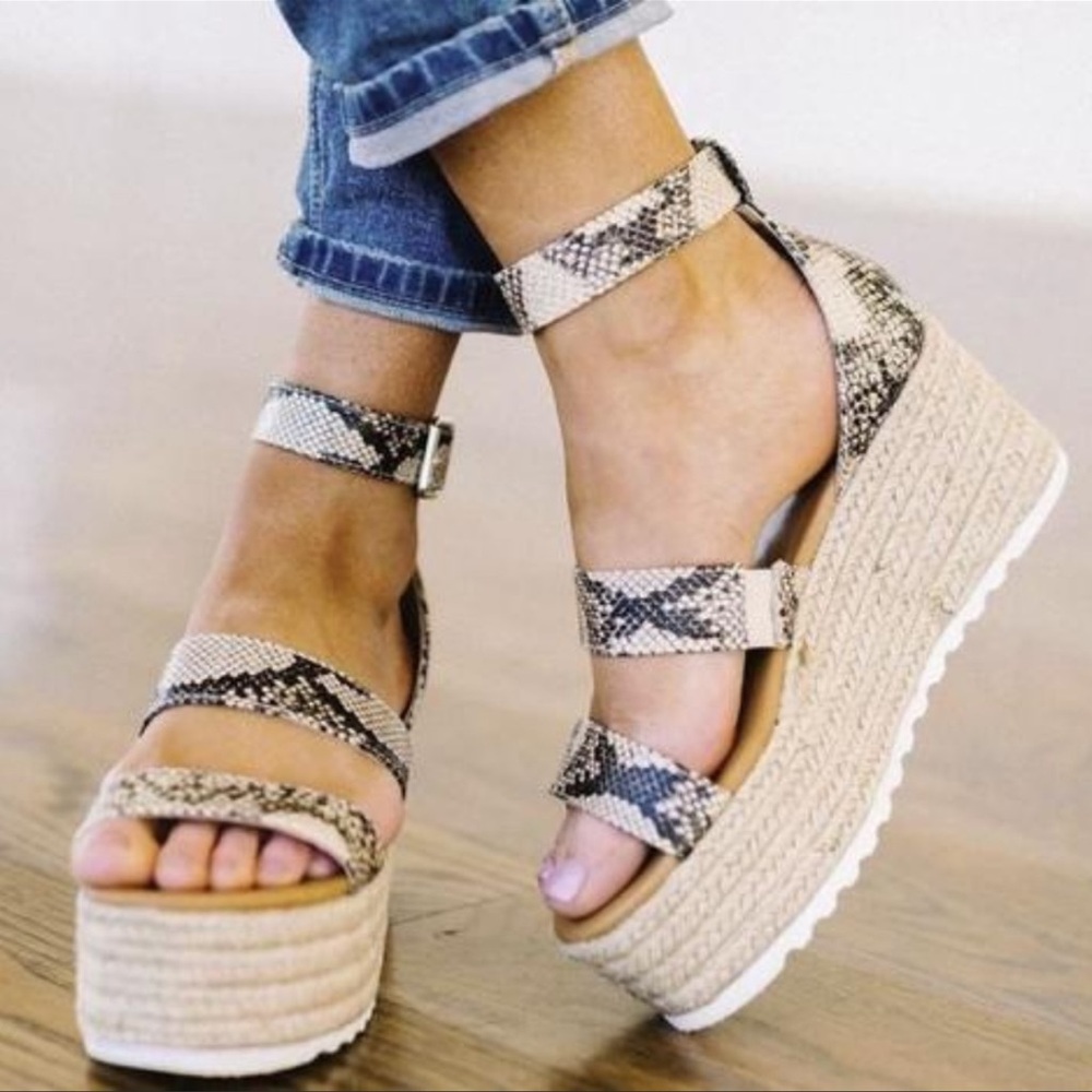SNAKE PRINT STRAPPY PLATFORM ESPADRILLE SANDALS